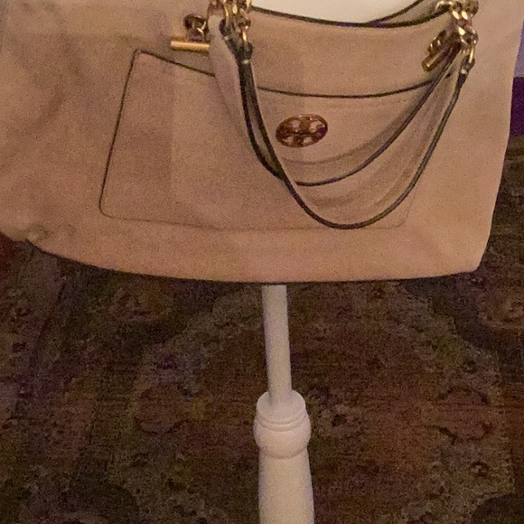 Tory Burch - Picture 2 of 5